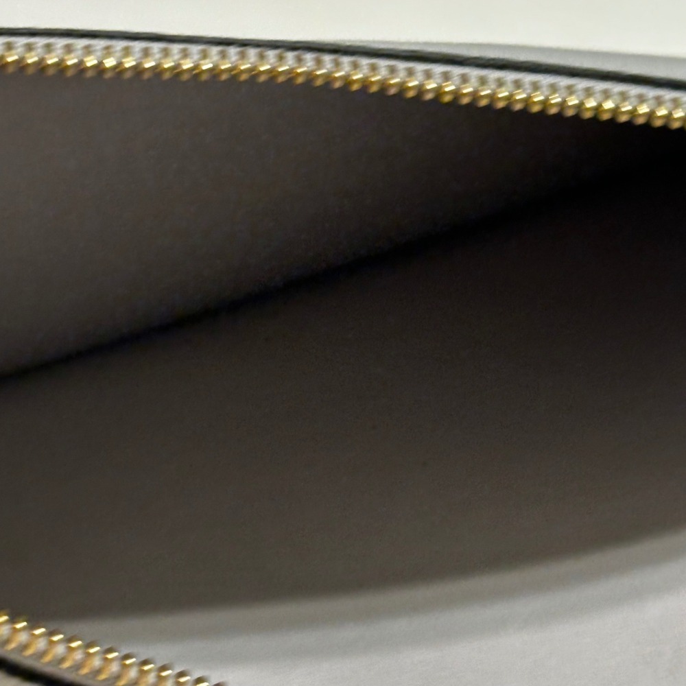 Salvatore Ferragamo Grey Pebbled Leather Wristlet Purse Insert Made in Italy - Picture 5 of 7